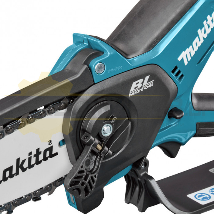 Акумулаторна резачка за клони и дърва MAKITA UC100DZ SOLO, 12V, 8 м/сек., 10 см - 