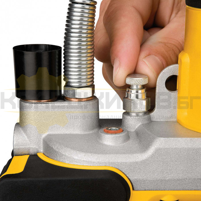 Акумулаторен такаламит DeWALT DCGG571M1-QW Set, 18V, 4 Ah, 690 bar, 147 гр/мин - 