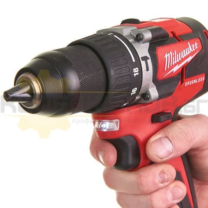 Акумулаторен винтоверт - ударен MILWAUKEE M18 CBLPD-422C, 18V, 2+4 Ah, 60 Nm, 1800 об/мин., 27000 уд/мин - 