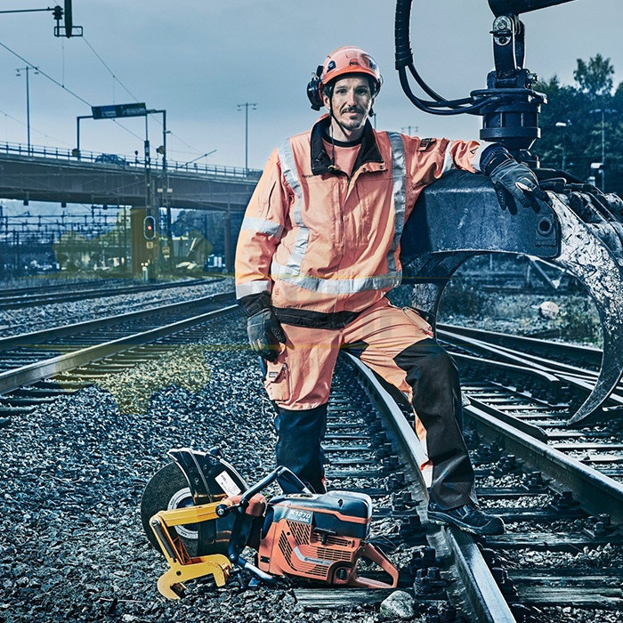 Моторен фугорез за релси - бензинов ъглошлайф HUSQVARNA CONSTRUCTION K 1270 Rail 14" RA10, 7.8 к.с., 350 мм., 90 м/сек - 