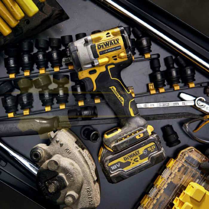 Акумулаторен ударен гайковерт DeWALT DCF923N SOLO, 18V, 406 Nm, 2500 об/мин., 3550 уд/мин - 