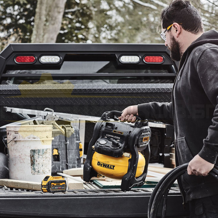 Акумулаторен компресор за въздух DeWALT DCC1018N SOLO, 18V, 8.6 bar, 48 л/мин., 10 л - 