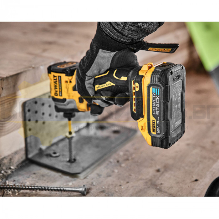 Комплект акумулаторен ударен винтоверт и гайковерт DCD999+DCF850 DeWALT DCK2052H2T, 18V, 2x5 Ah - 